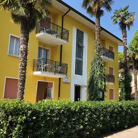 Apartment Bright Flat In A Quiet Area Near The
